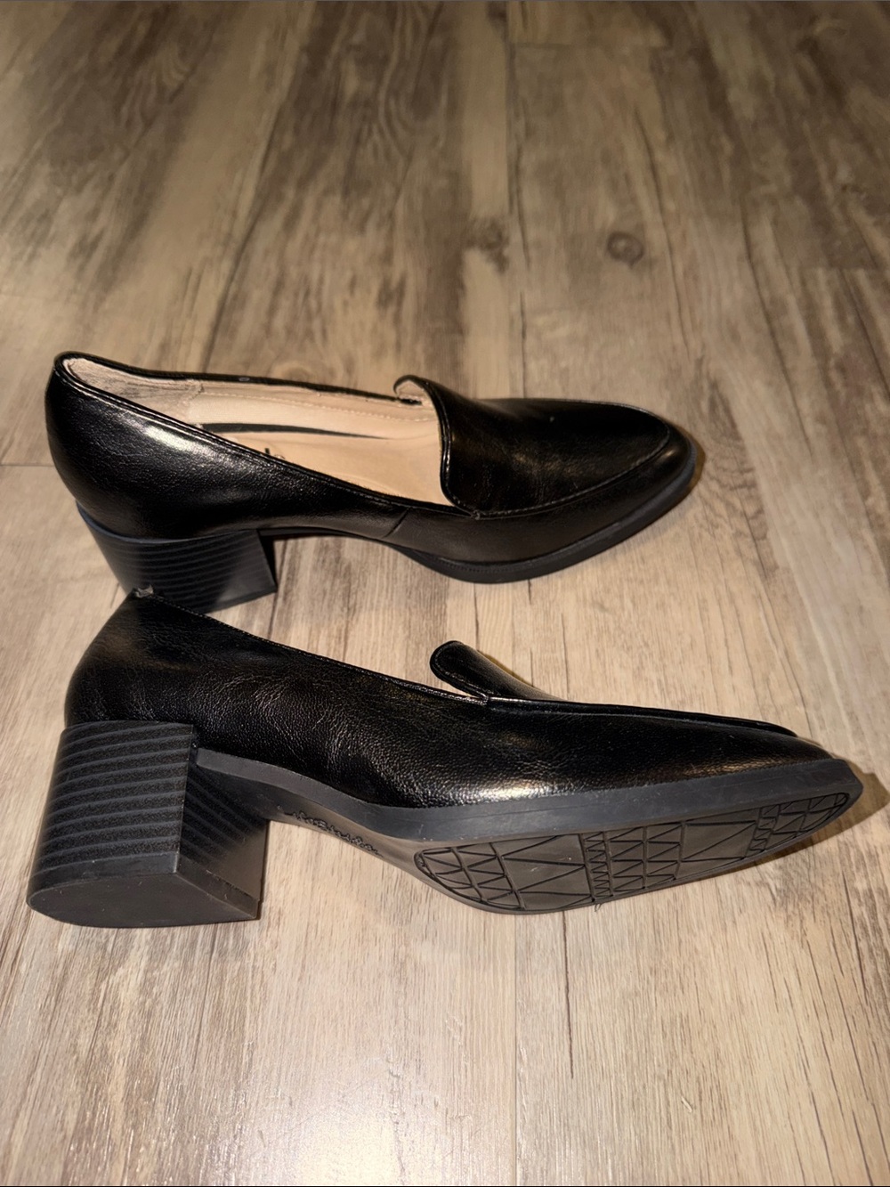 Life Stride Black Leather Low Block Heel Loafers